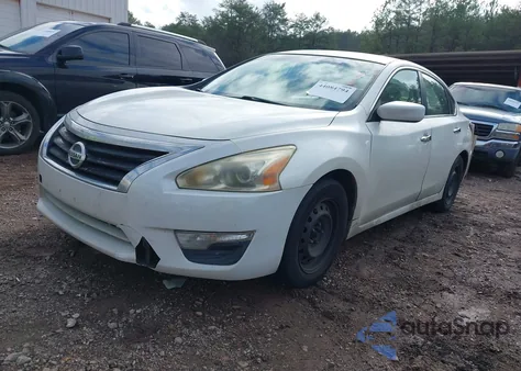 2014 Nissan Altima 2.5 S z USA, uszkodzony, nr VIN 1N4AL3AP2EC139616